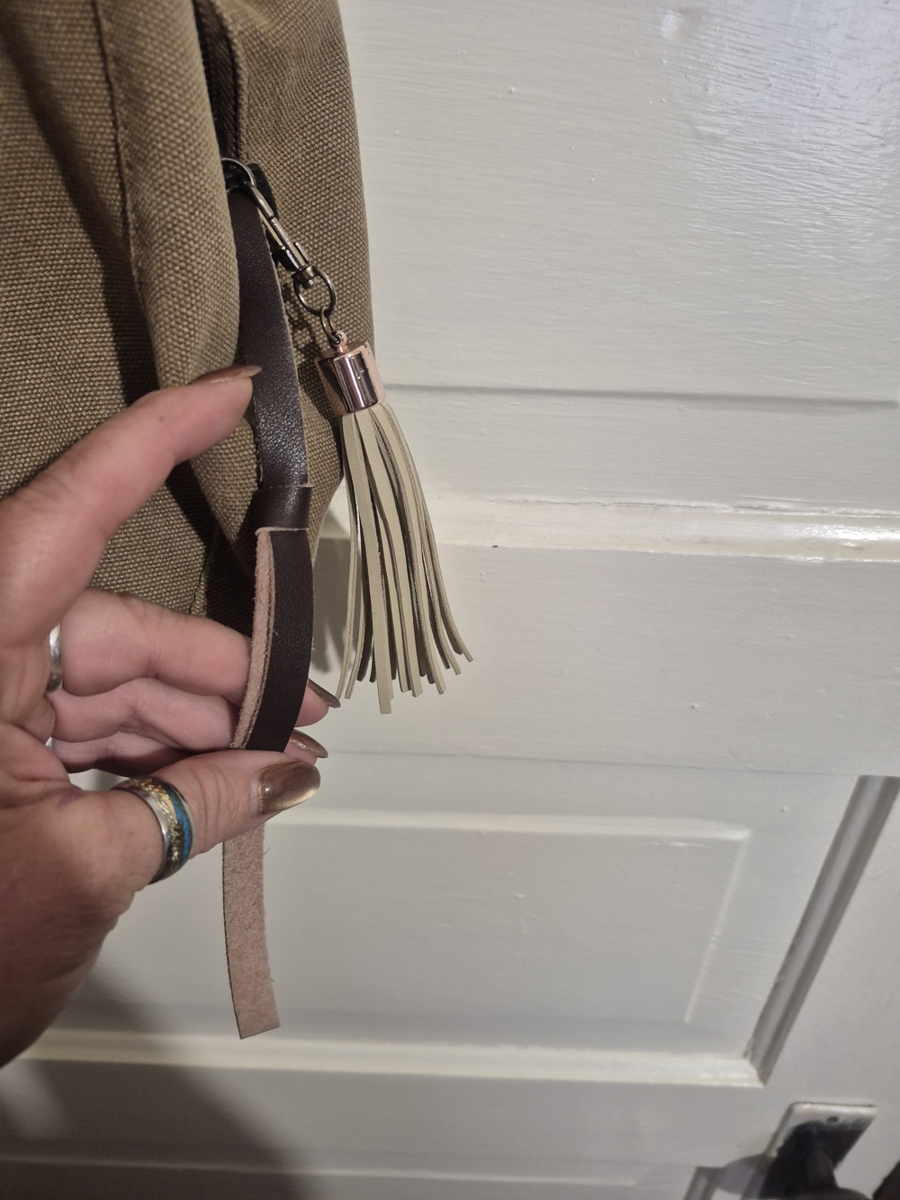 High Ground HG Canvas Hobo Shoulder Bag Khaki Brown Large Everyday Tote Tassel - Picture 5 of 11